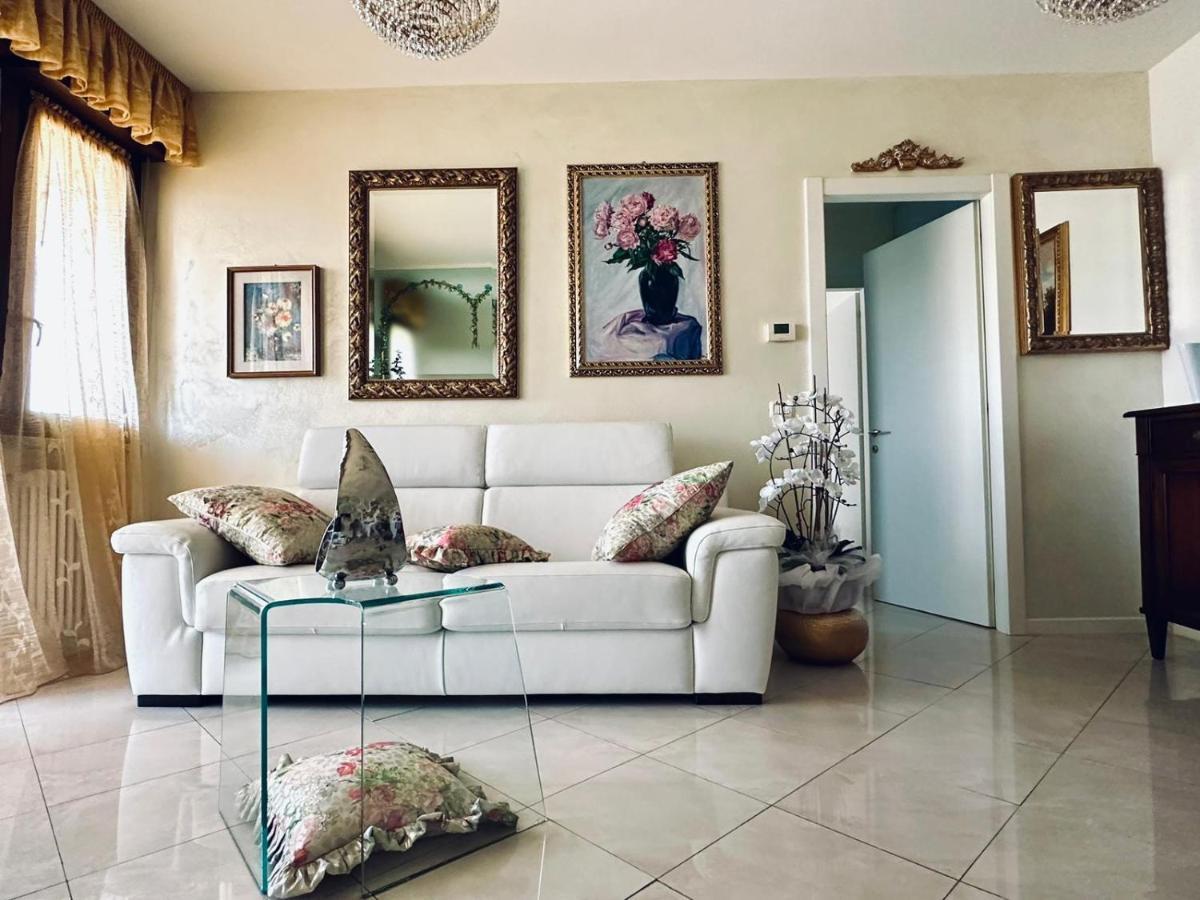 Casa Di Alice Apartment Parma Luaran gambar